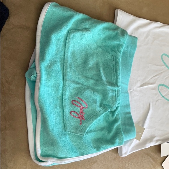 Set - Picture 2 of 3